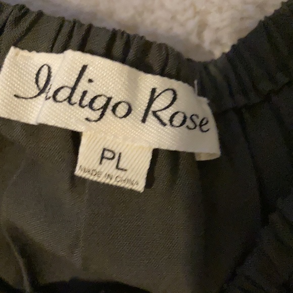 Olive Pheasant dress with ruffle bottom. - Picture 3 of 3